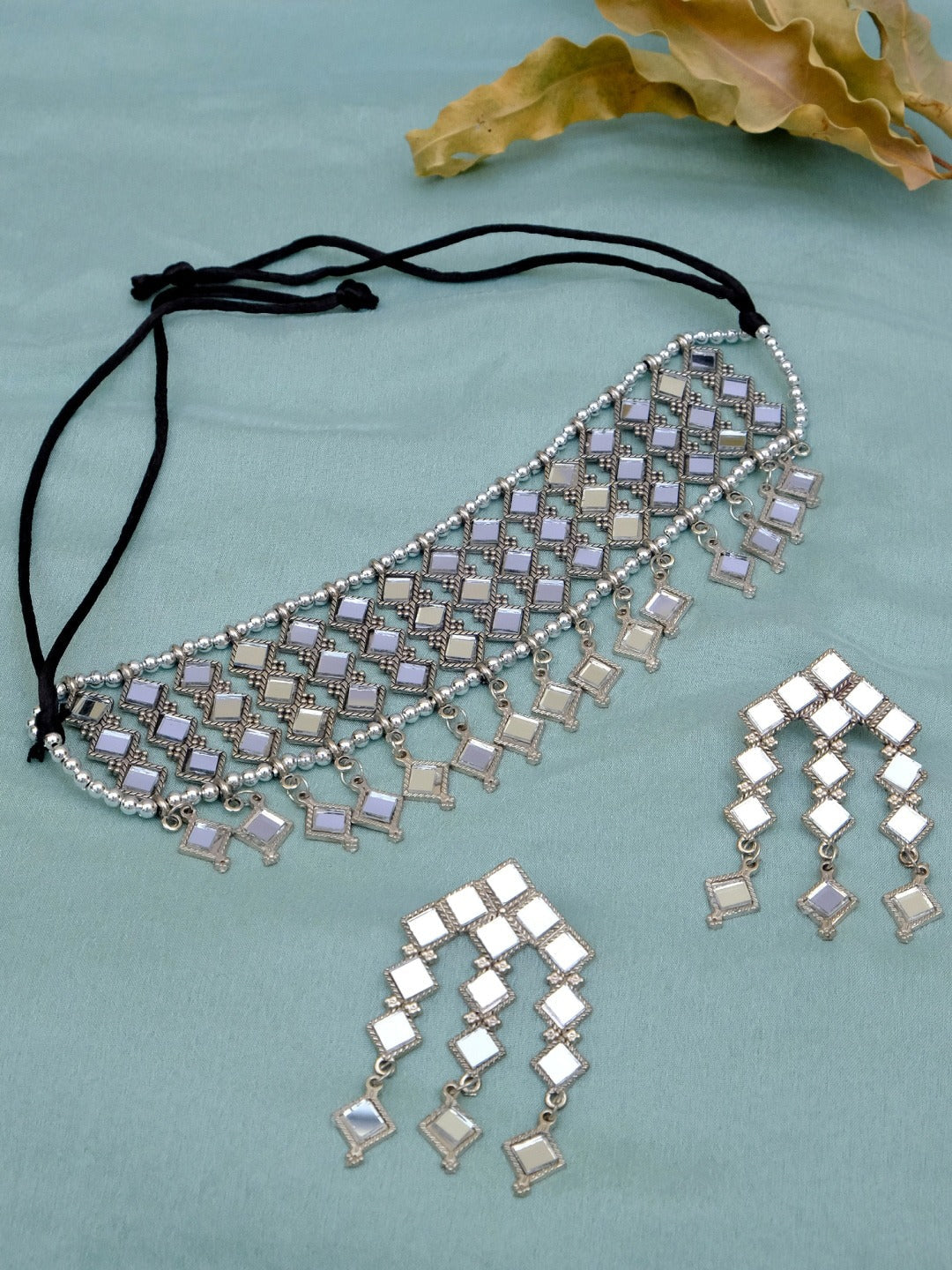 Silver-Plated Alloy Kundan Studded Oxidised Choker Necklace - The Pari | Grocsy