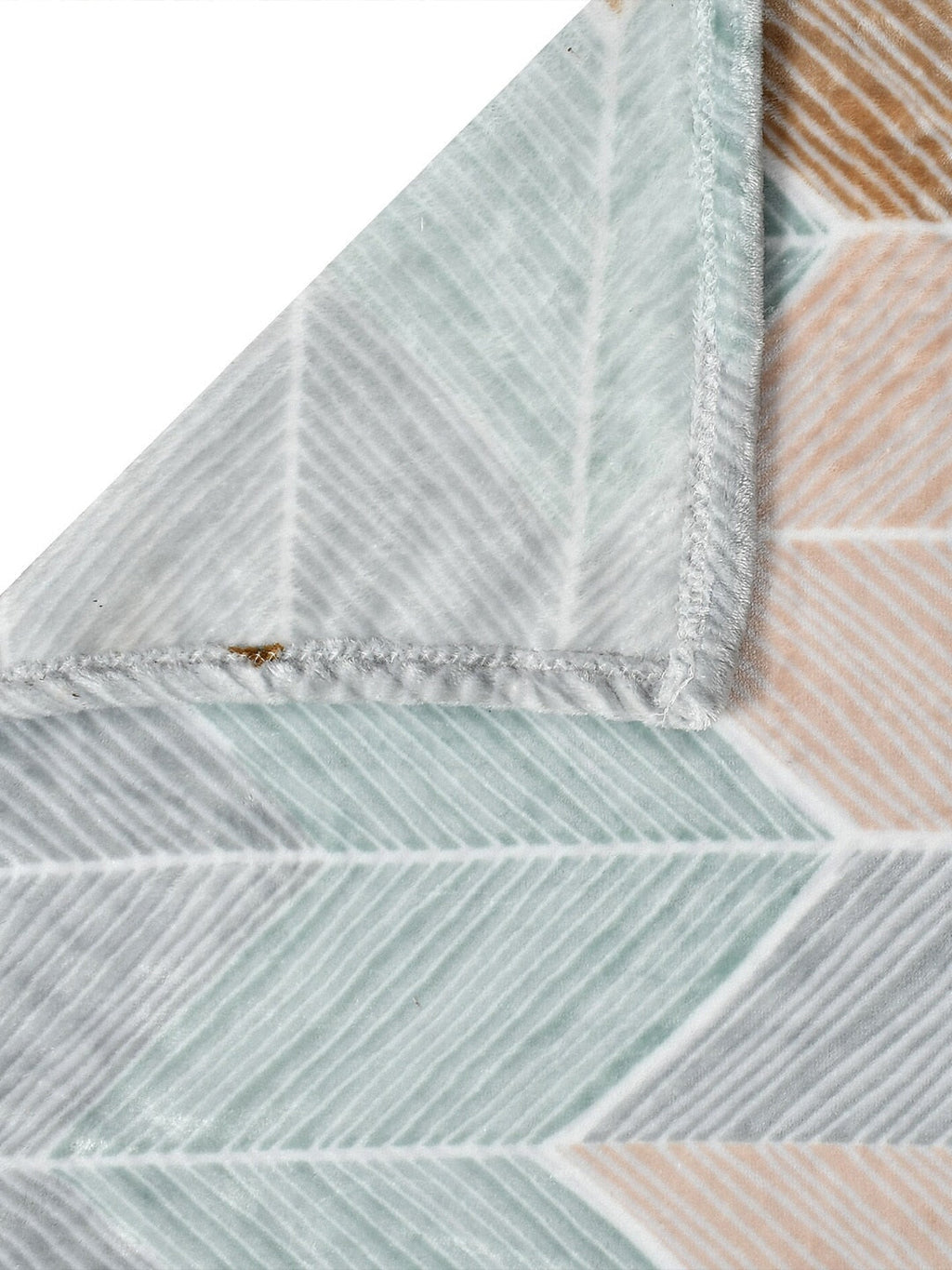 Stylespace by Isha Grey & Blue Geometric Velvet 330 TC King Bedsheet with 2 Pillow Covers | Grocsy
