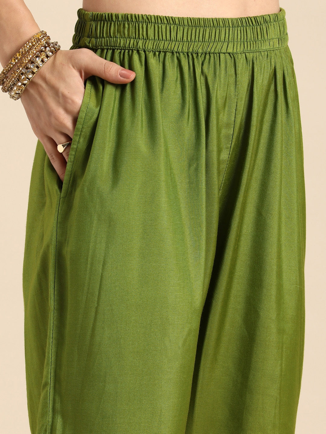Sangria Women Dyed Regular Sequinned Kurta with Trousers | Grocsy