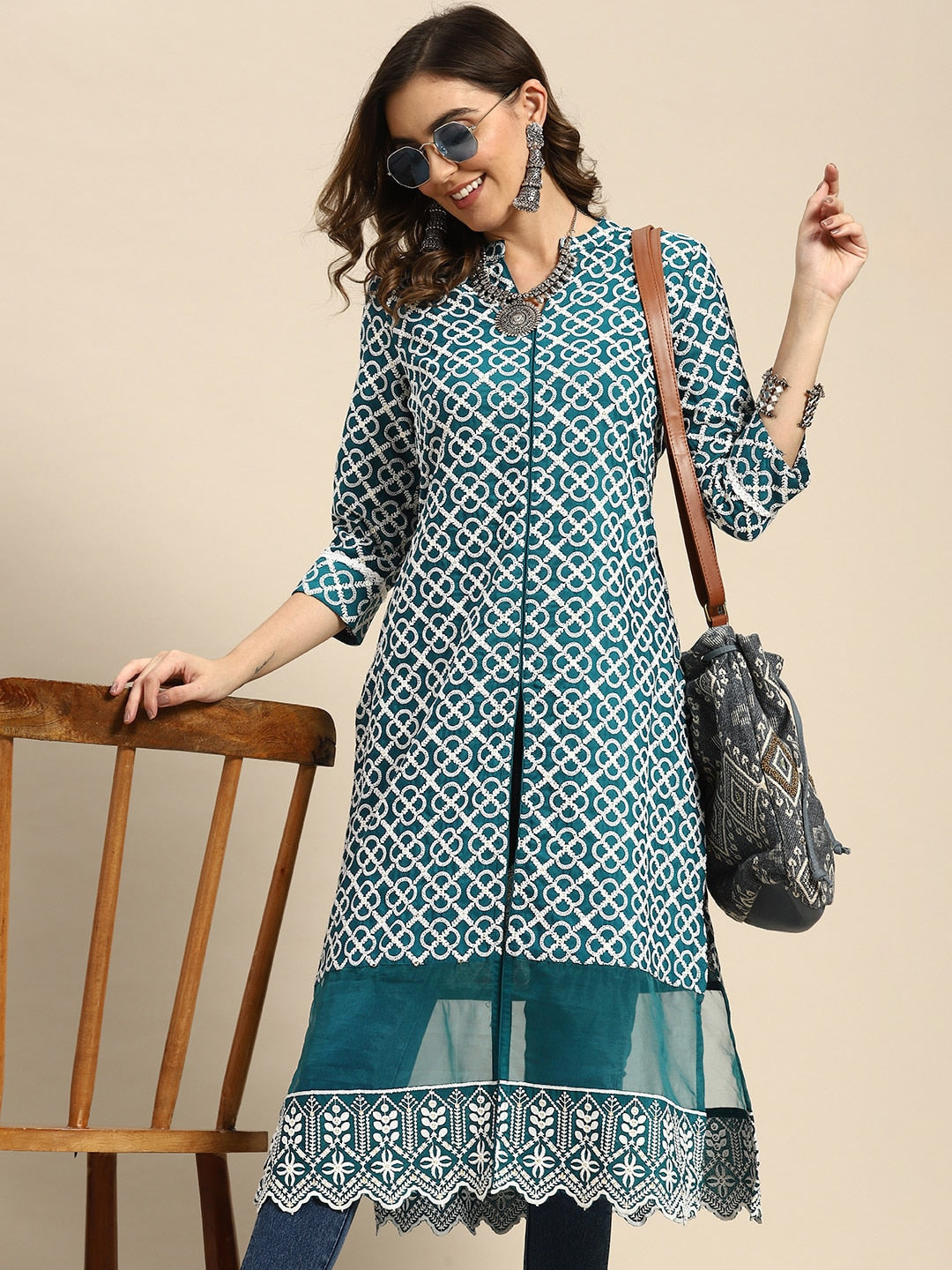 Sangria Chikankari Embroidered Kurta | Grocsy
