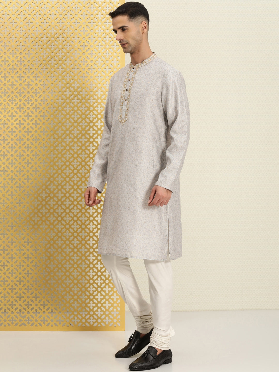 House of Pataudi Men Floral Printed Mandarin Collar Jashn Kurta | Grocsy