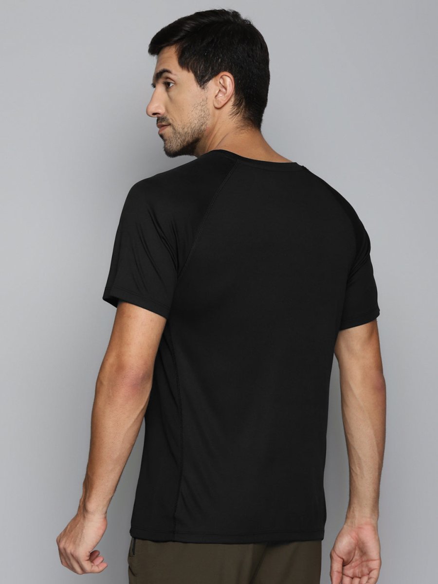 Alcis Men Black Slim Fit Running T-shirt | Grocsy