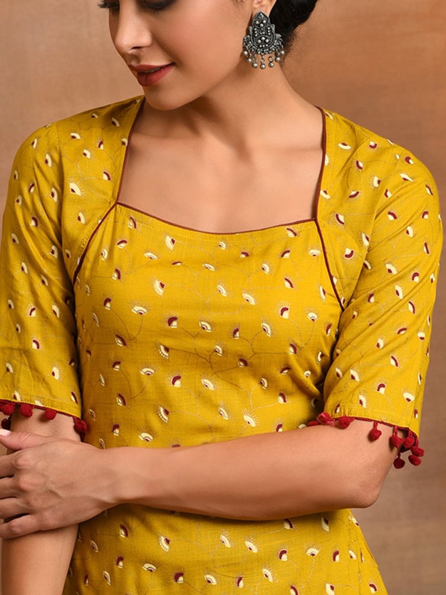 Aks Ethnic Motifs Printed Square Neck Kurta with Skirt | Grocsy