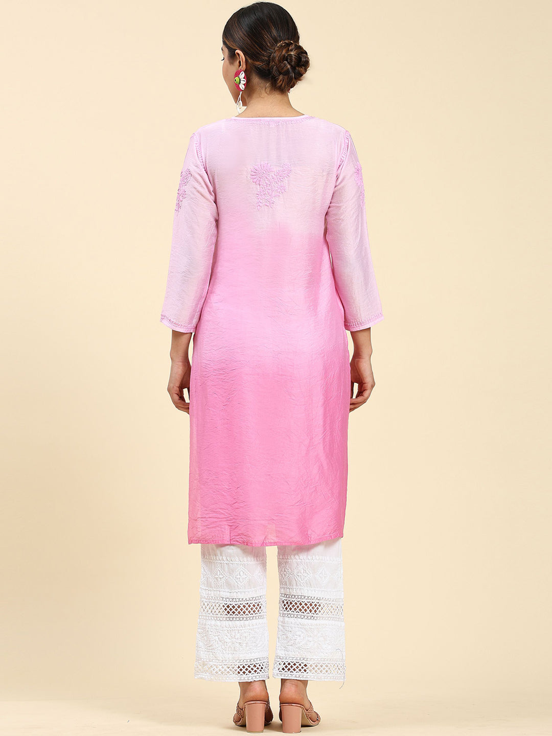 HOUSE OF KARI Floral Chikankari Embroidered Kurta | Grocsy