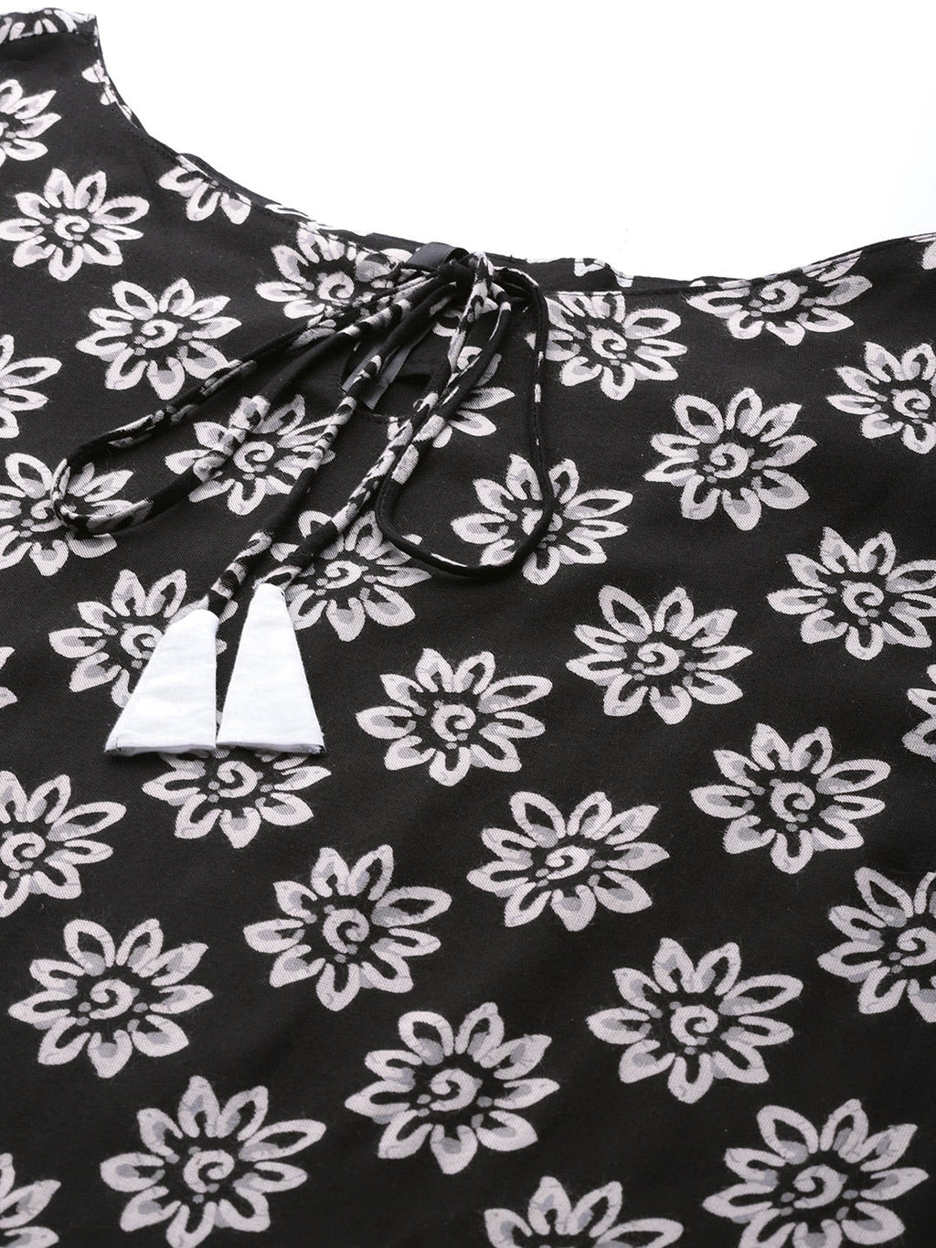 HERE&NOW Women Black & White Floral Printed Kurta | Grocsy