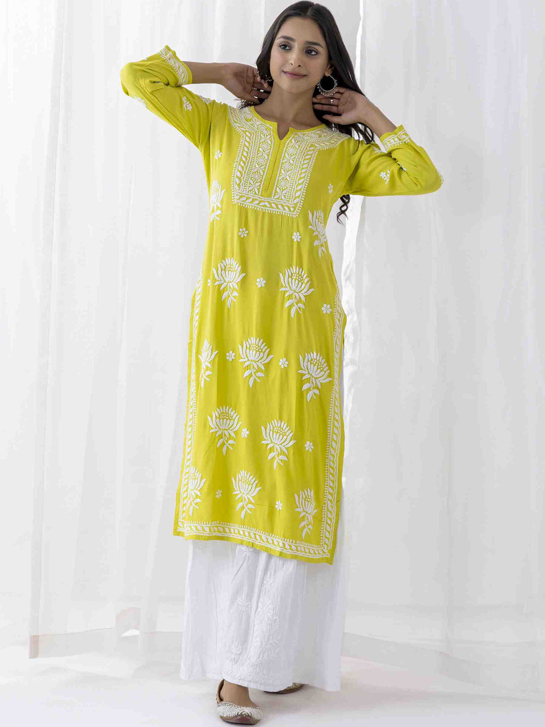 HOUSE OF KARI Floral Chikankari Embroidered Cotton Straight Kurta | Grocsy