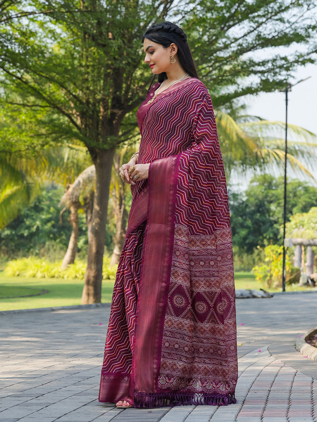 Tikhi Imli Leheriya Printed Zari Ready to Wear Saree | Grocsy
