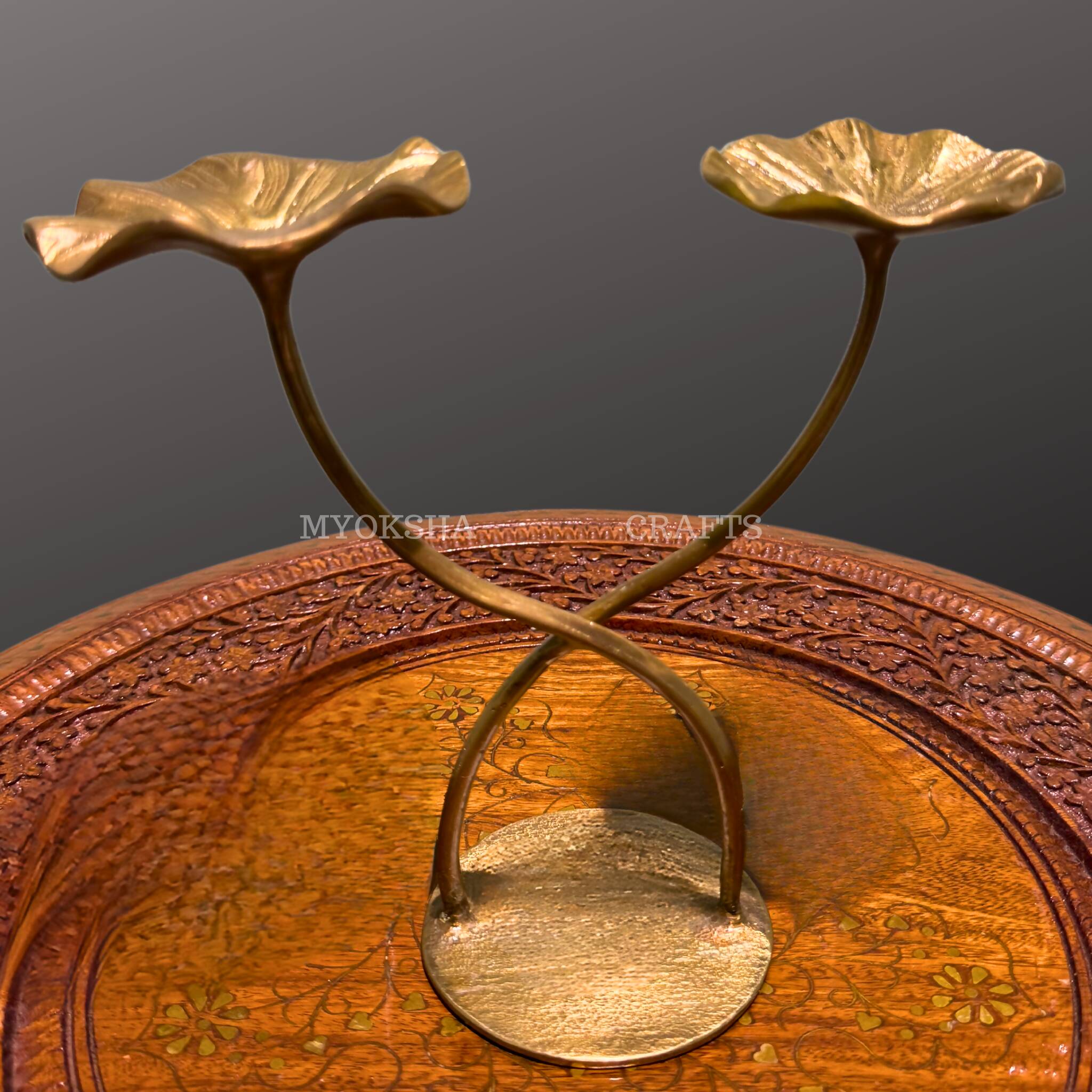 Brass Flower with Stand | Grocsy