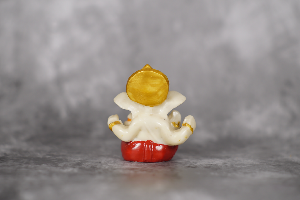 Sri Rudra Car Dashbord Ganesh (SR 02036) | Grocsy