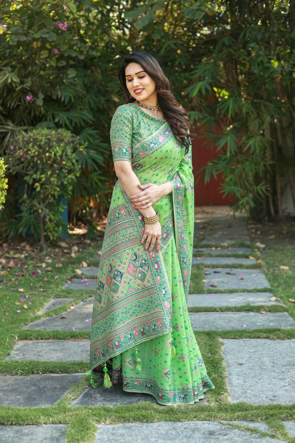 Vastranavya Luxury and Beautiful Soft, Smooth, Flowing Original Pashmina Soft Cotton Saree with Matching Blouse Fabric - Pista | Grocsy