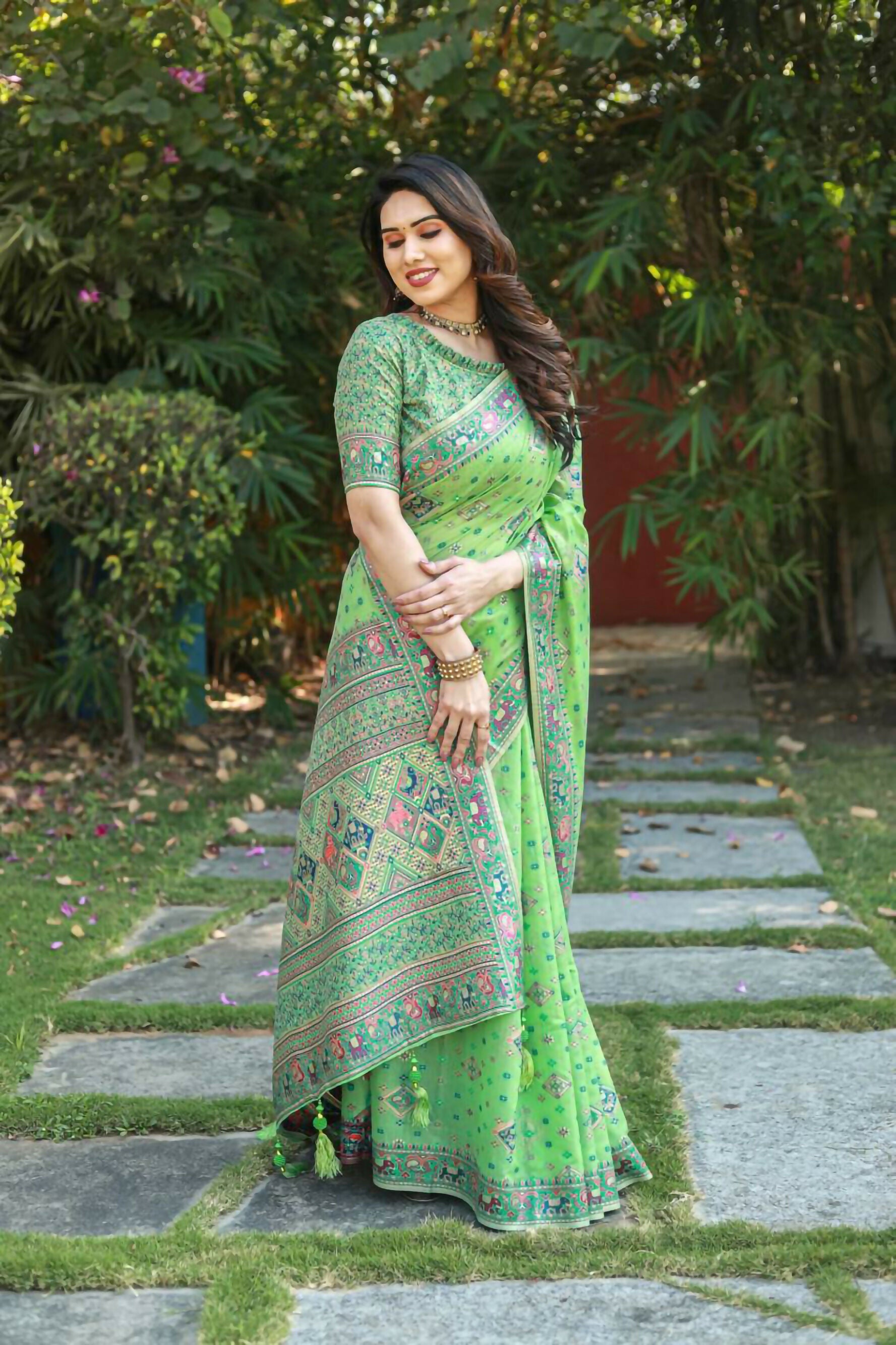 Vastranavya Luxury and Beautiful Soft, Smooth, Flowing Original Pashmina Soft Cotton Saree with Matching Blouse Fabric - Pista | Grocsy