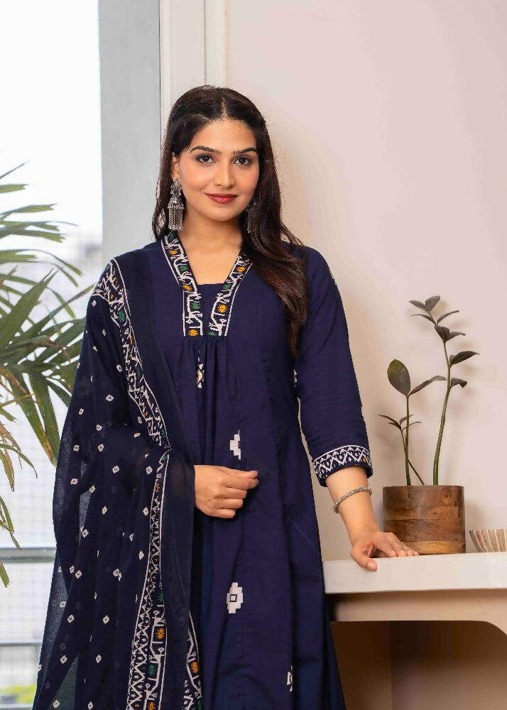 Jaimini Women Cotton Printed V-Neck 3/4 Sleeves Calf Length Flared Kurta Pant And Dupatta Set | Grocsy