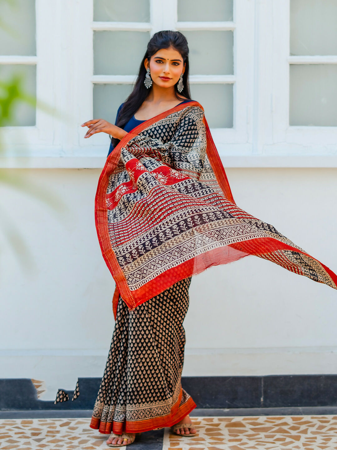 Zibaa Hand-Blocked Pure Maheshwari Silk Navy Blue Saree | Grocsy