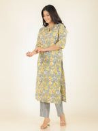 Aramya Straight Soft Cotton Floral Print Women's Kurta - Grey | Grocsy