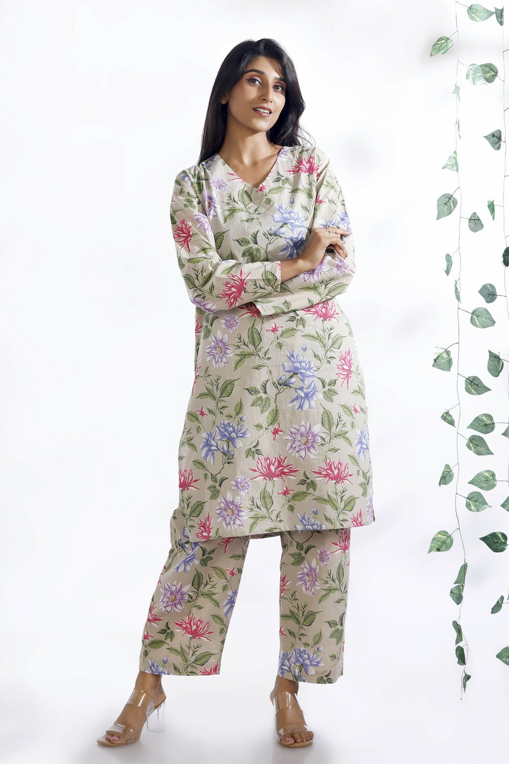 Breathables Women’S Loungewear Long Kurta Co-Ord Set Cotton Cream Floral Print | Grocsy