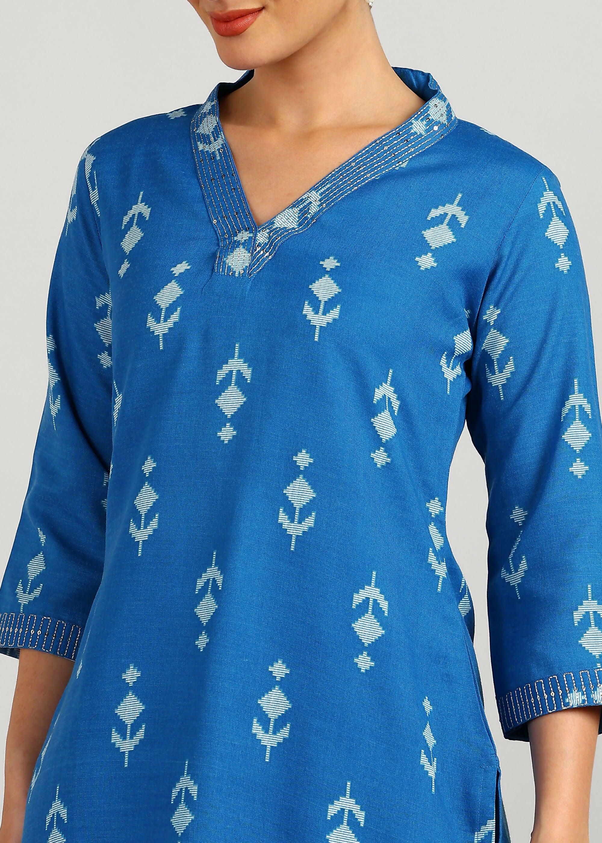 Aavyora Women's Blue Ikat Printed Ethnic Co-ord Set | Grocsy