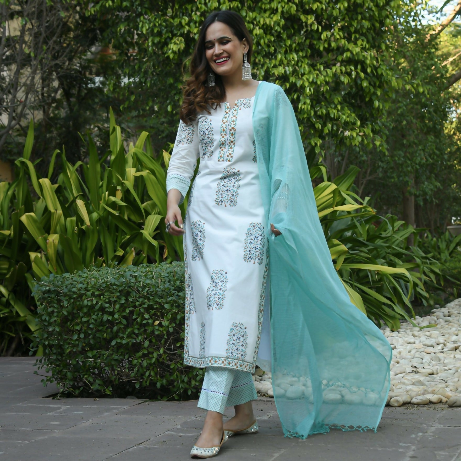 Vamika Poly Rayon Printed White & Sea Green Party Wear/Casual Wear/Office Wear Kurta Set/Suit | Grocsy