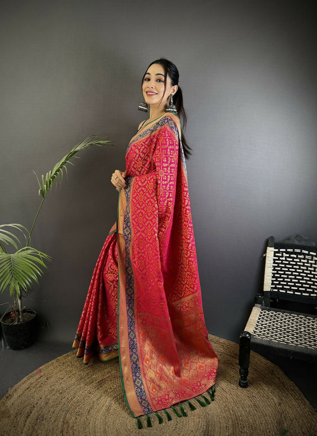 Joban Fashion Hot Pink Patola Soft Silk Patola Saree | Grocsy