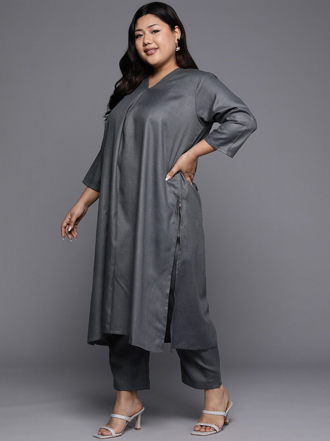 Sztori Long Sleeves V-Neck Cotton Regular Kurta with Trousers | Grocsy