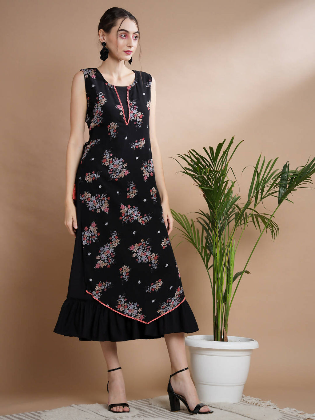 Myshka Women's Black Floral Printed Gown Dress | Grocsy