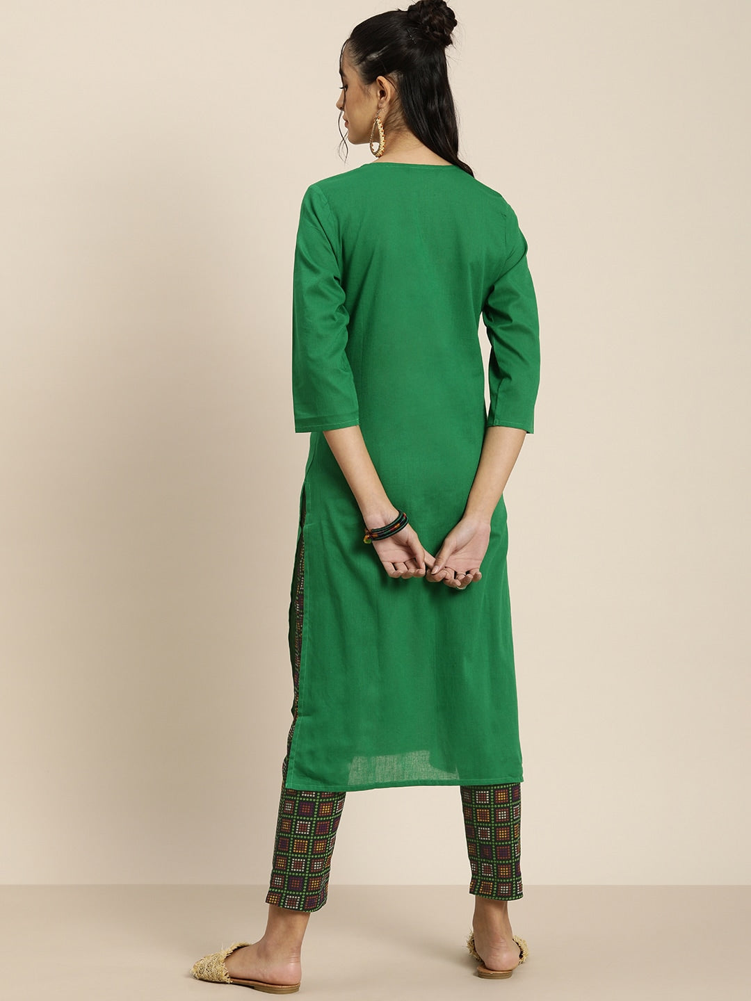Sangria Women Green Pure Cotton Bandhani Kurta with Trousers | Grocsy
