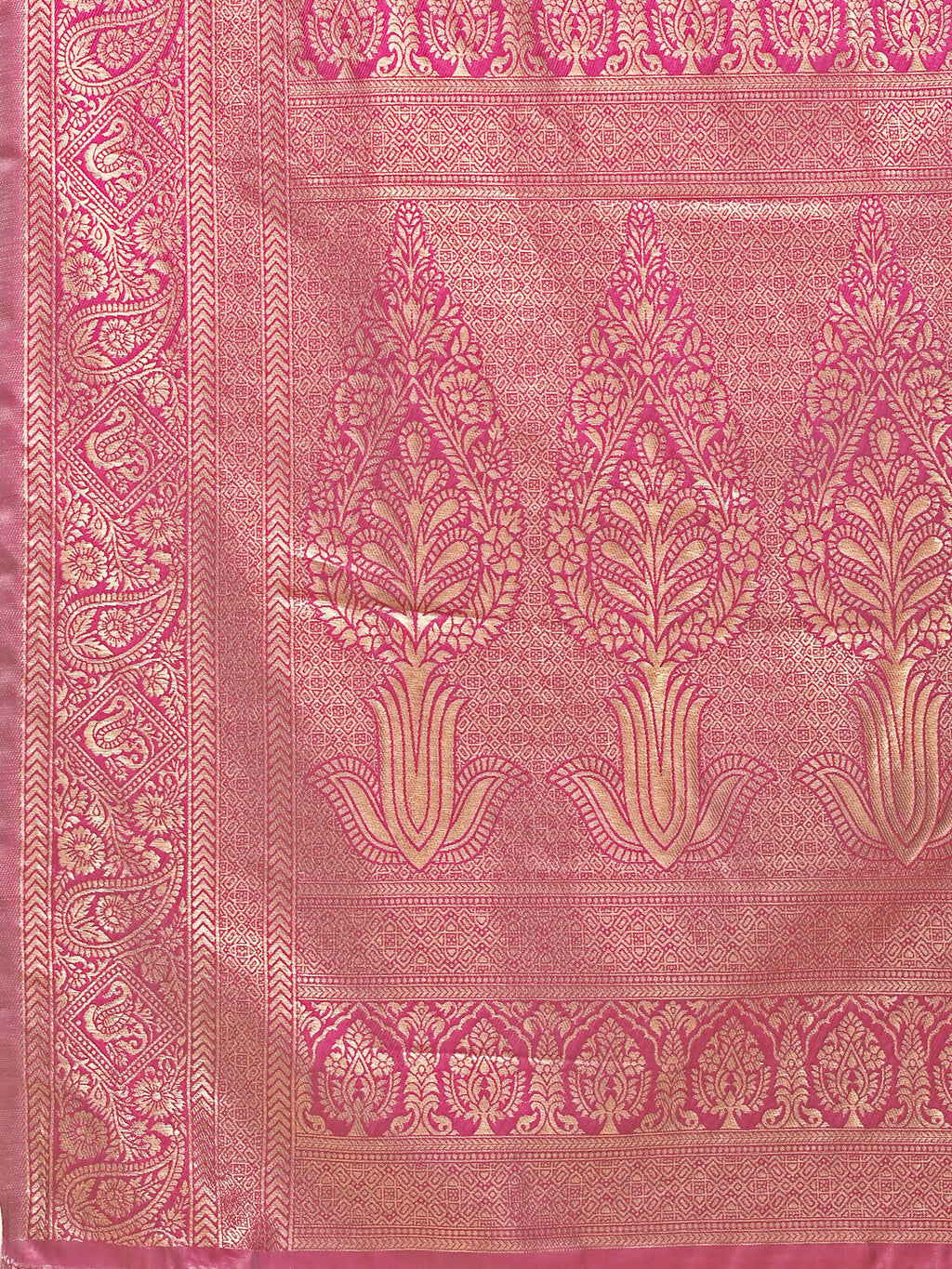 Shree Shyam Fashion Aura Silk Cream Magenta Banarasi Silk Saree | Grocsy