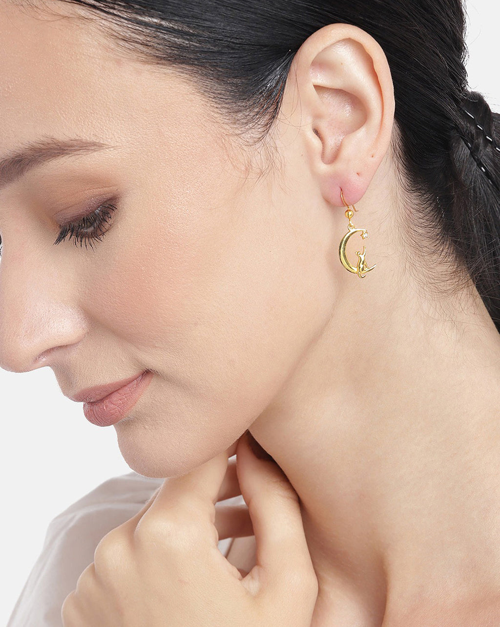 Premium Jewellery - Silver Toned Cz Studded Rhodium - Plated Contemporary Handcrafted Ear Cuff Earrings - Wahe Jewels - Swadesiicart
