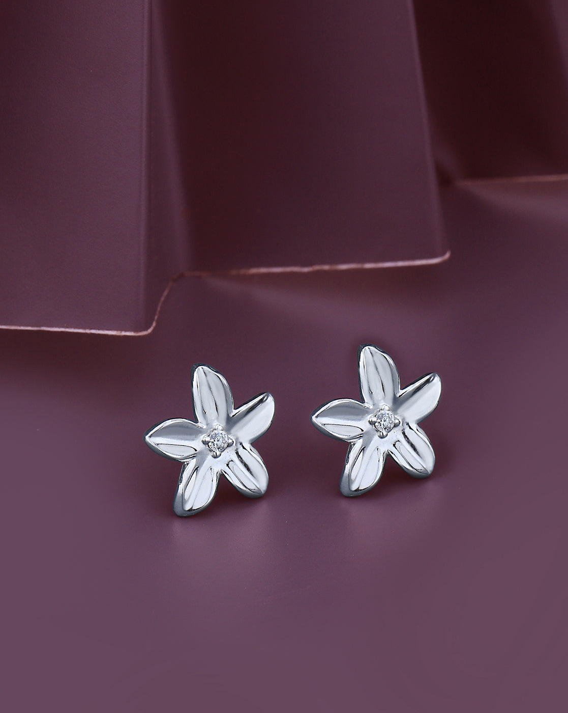 Rhodium Plated Cz Contemporary Stud Earring For Women - Wahe Jewels - Swadesiicart