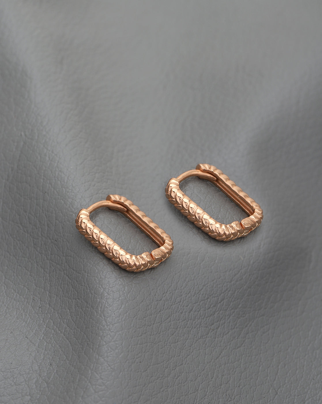 Rhodium Plated Cz Contemporary Drop Earring For Women - Wahe Jewels - Swadesiicart