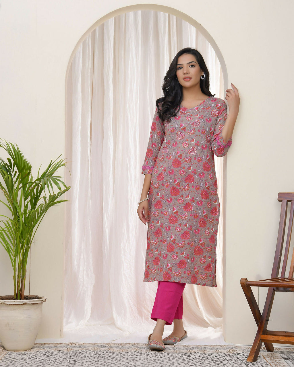 Vaasva Women Charcoal Cotton Printed Straight Kurti With Pant | Grocsy
