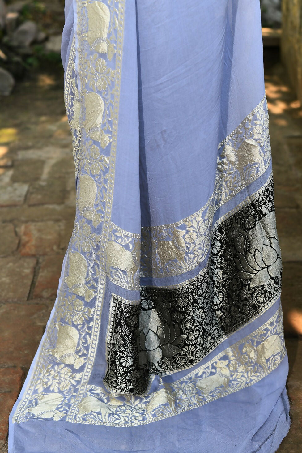 Joban Fashion Silver Crepe Chiffon Pure Handloom Banarasi Silk Saree | Grocsy