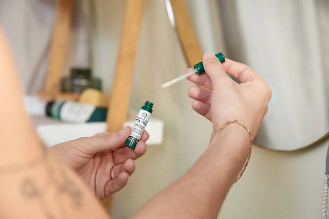 The Body Shop Tea Tree Blemish Gel | Grocsy