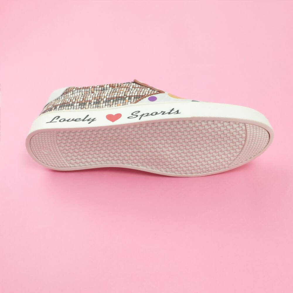Tiny Bugs Girls Multi Printed Slip Ons Sneakers - White | Grocsy