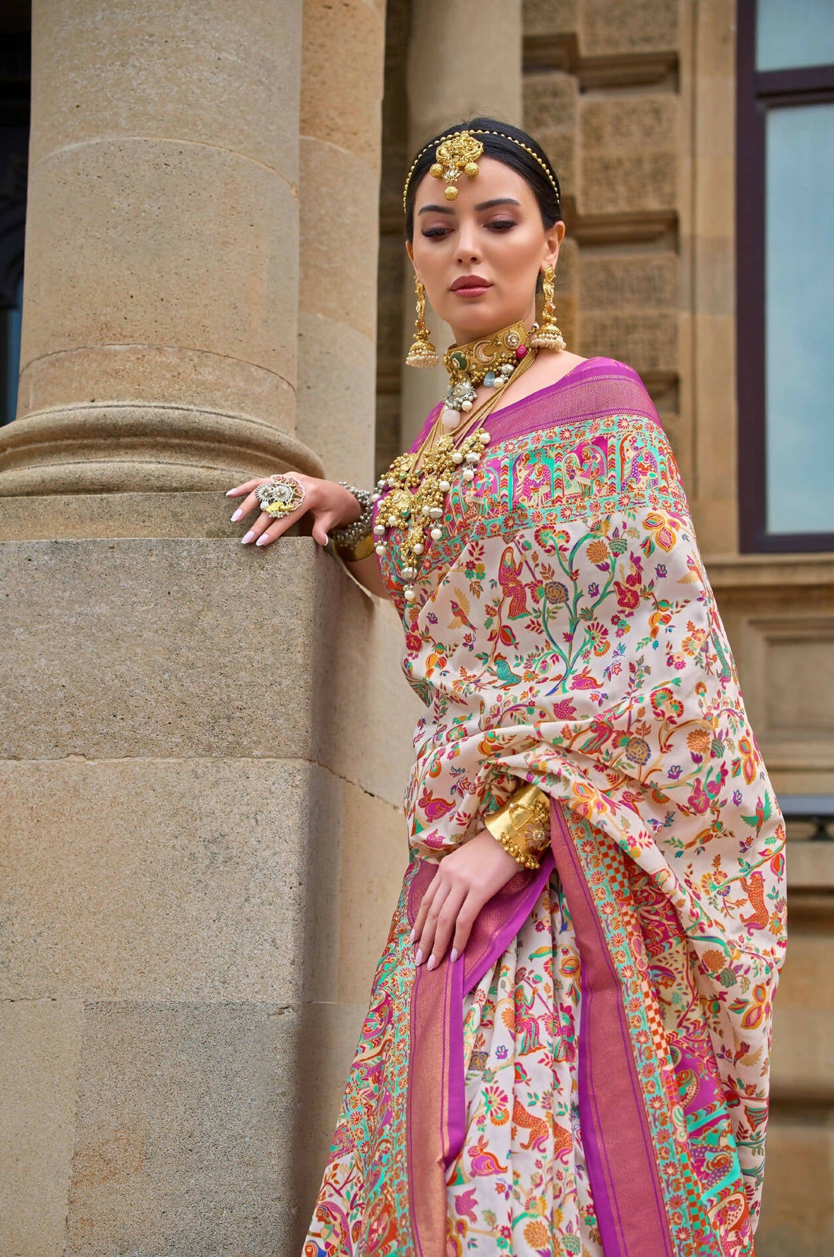 Contessa Pink& White Superior V.P.Silk Woven Printed Patola Silk Saree - Rewaa Milano | Grocsy