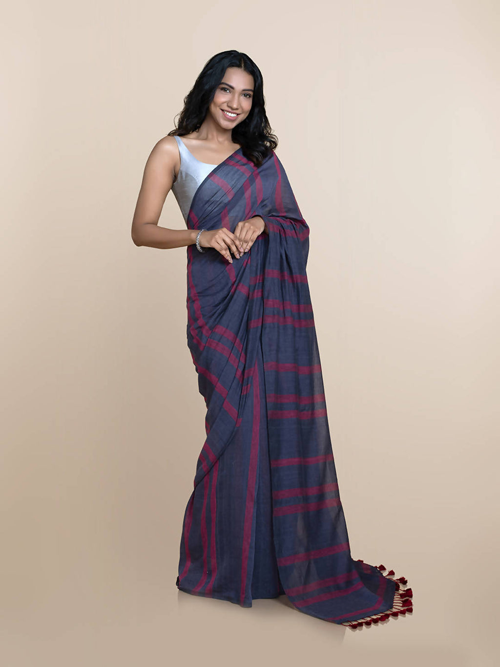 Suta Women Navy Blue Pure Cotton Handloom Saree | Grocsy