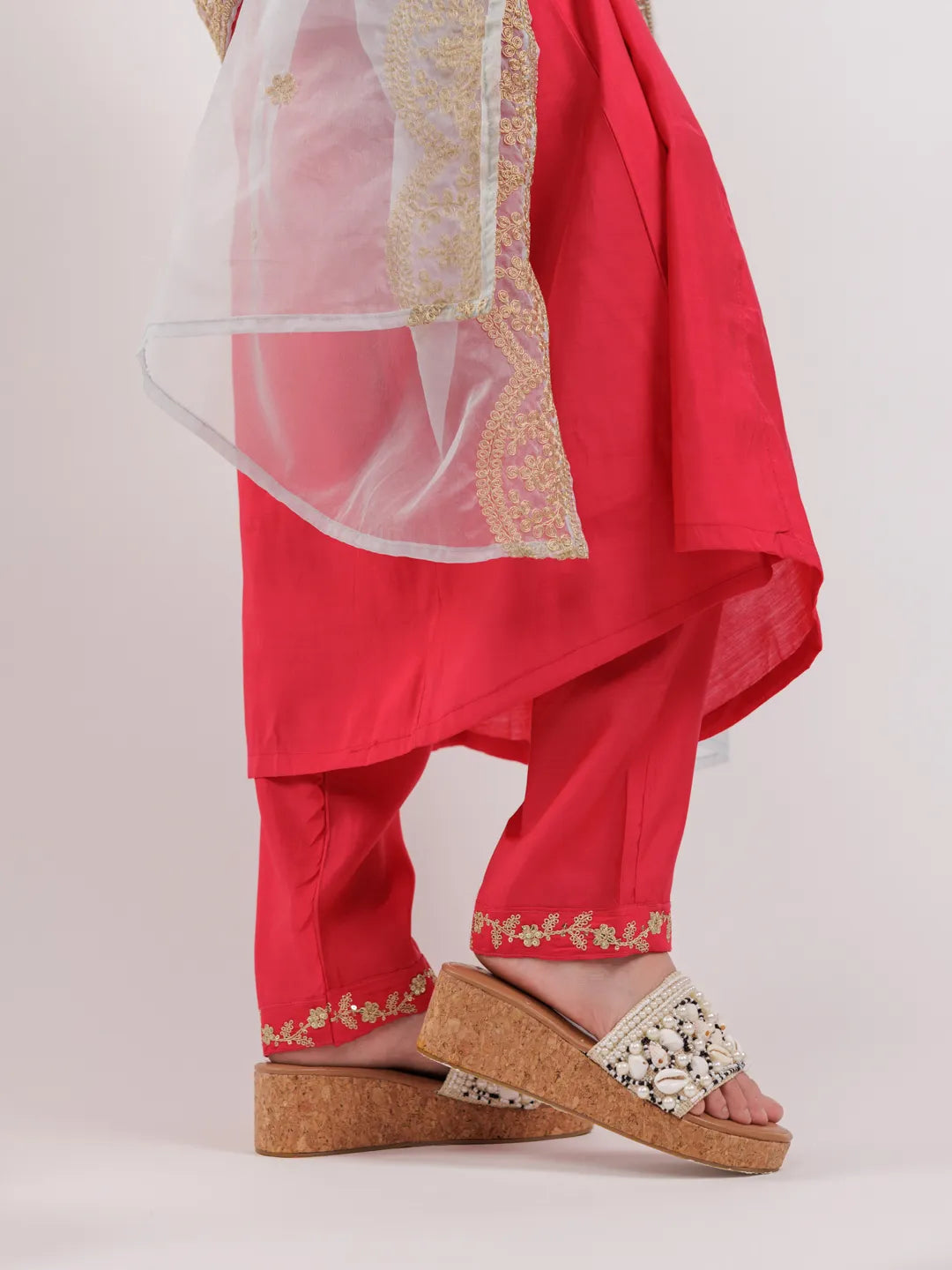 Yufta Fuchsia Silk Embroidered Kurta Dupatta Set | Grocsy