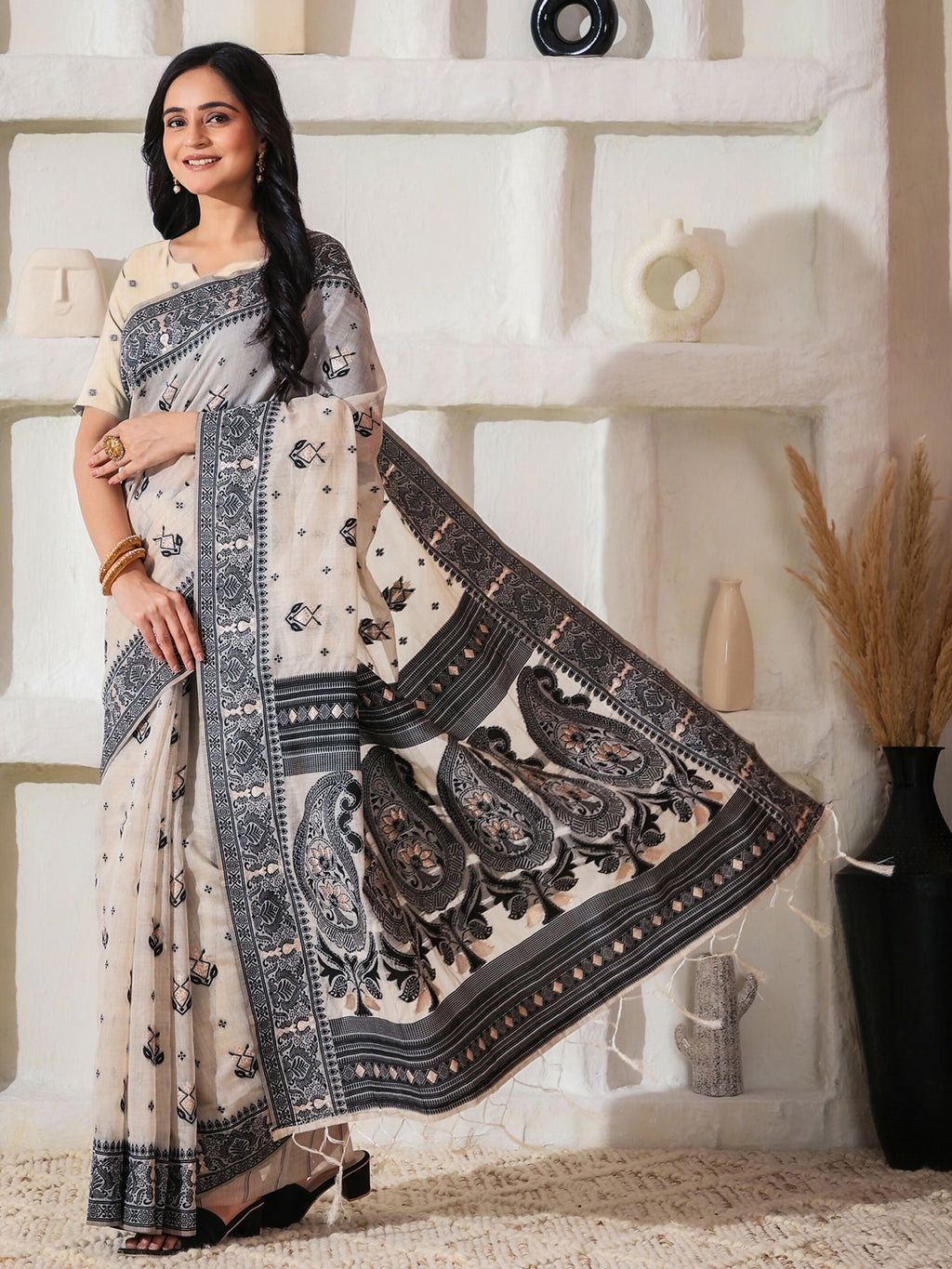 Shree Shyam Fashion Linen Cotton Black & Cream Saree | Grocsy