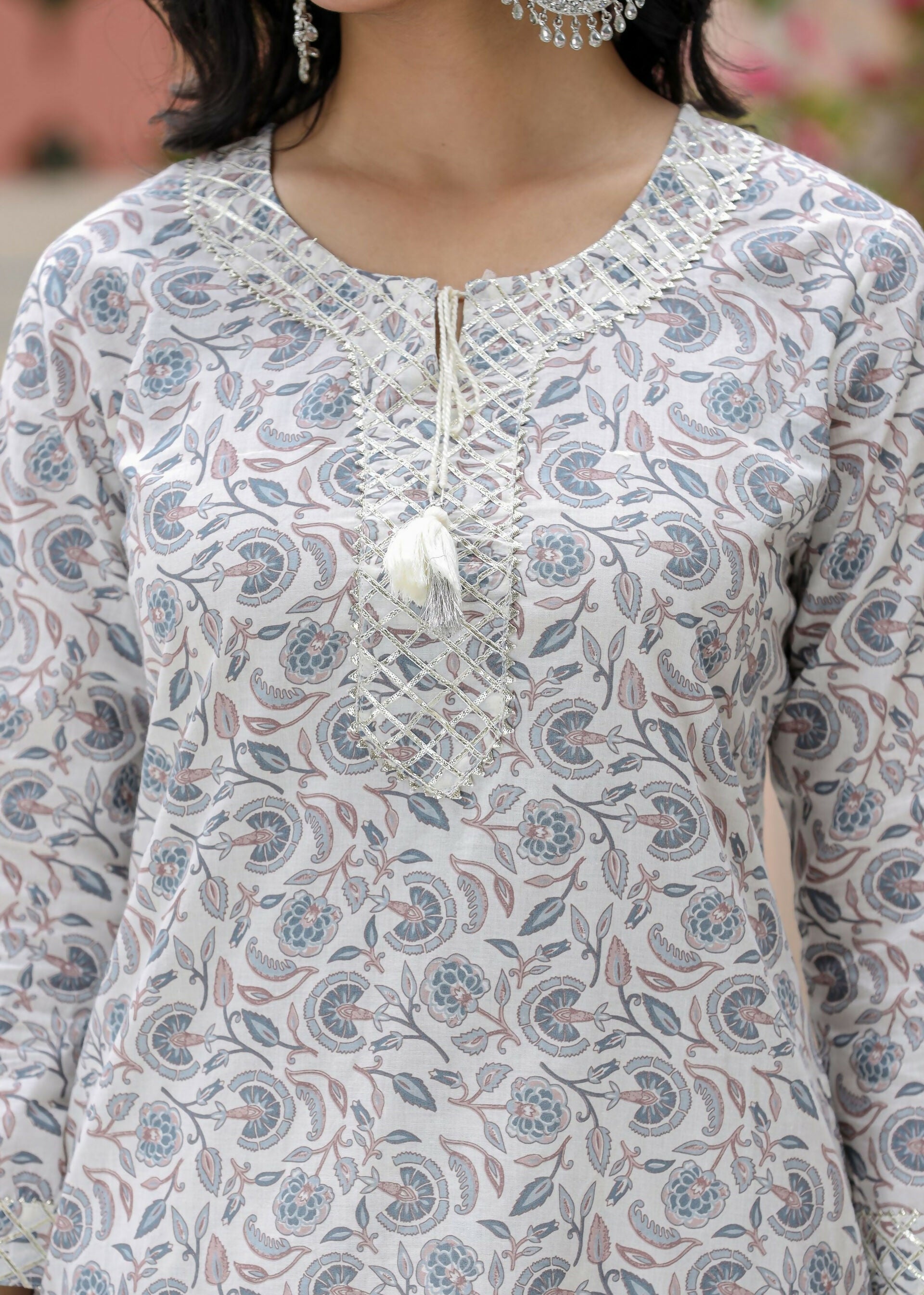 Kaajh Women's White Grey Floral Print Cotton Kurta Pant Set | Grocsy
