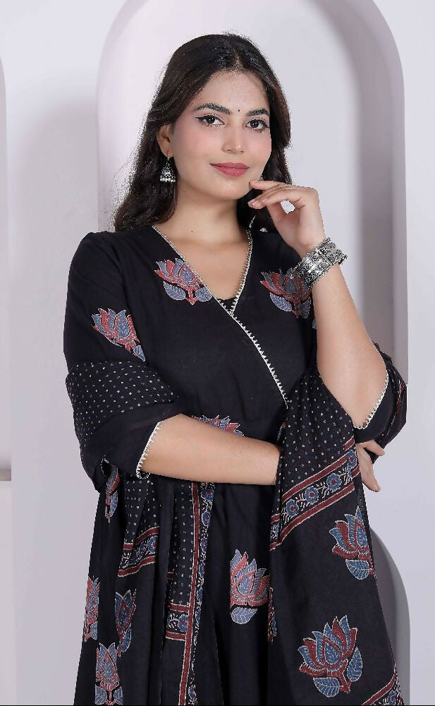 Miravan Black Printed Cotton Anarkali Kurta & Dupatta For Women | Grocsy