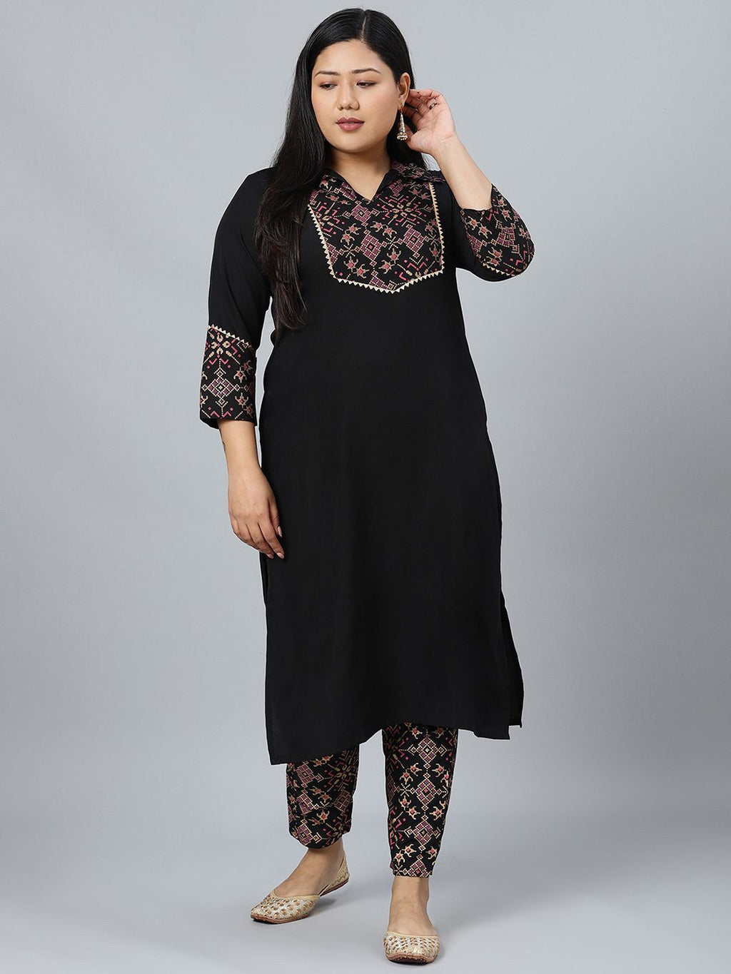 Sztori Plus Size Geometric Printed Shirt Collar Straight Kurta With Trousers | Grocsy