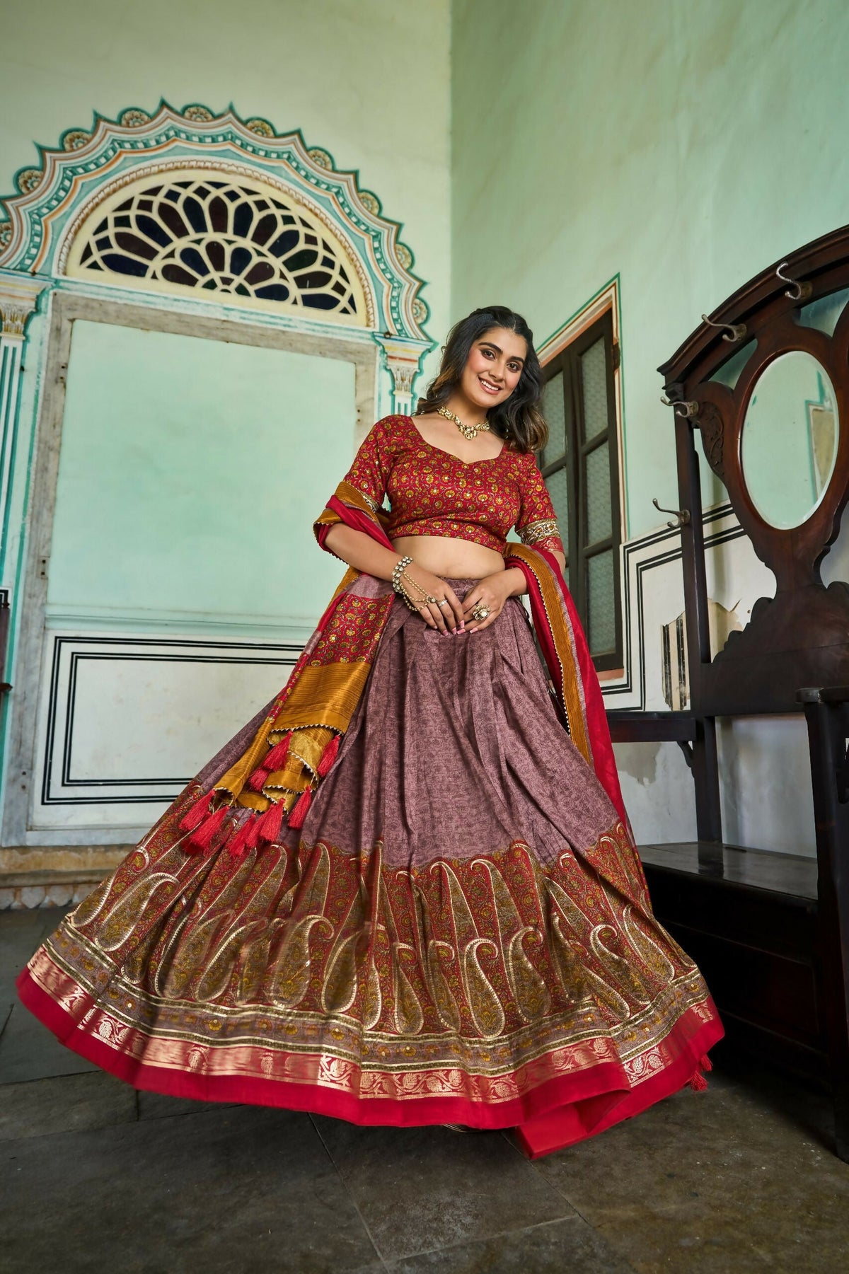 Vastranavya Kashmiri Print With Foil Print Lehenga With Unstitched Printed Blouse - Onion | Grocsy