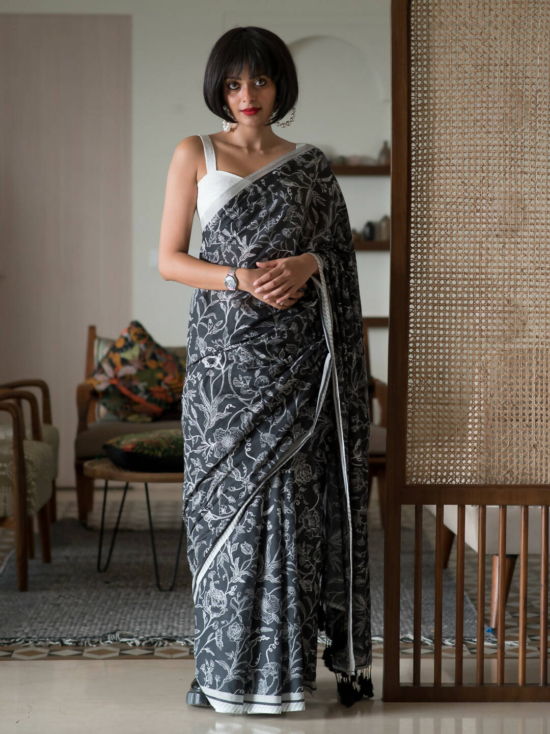 Suta Black Floral Pure Cotton Saree | Grocsy
