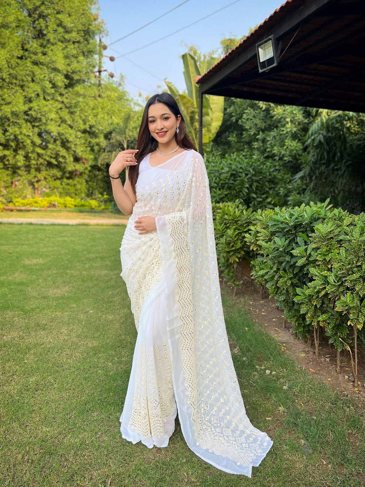 Vamsee V5-White Organza Saree | Grocsy