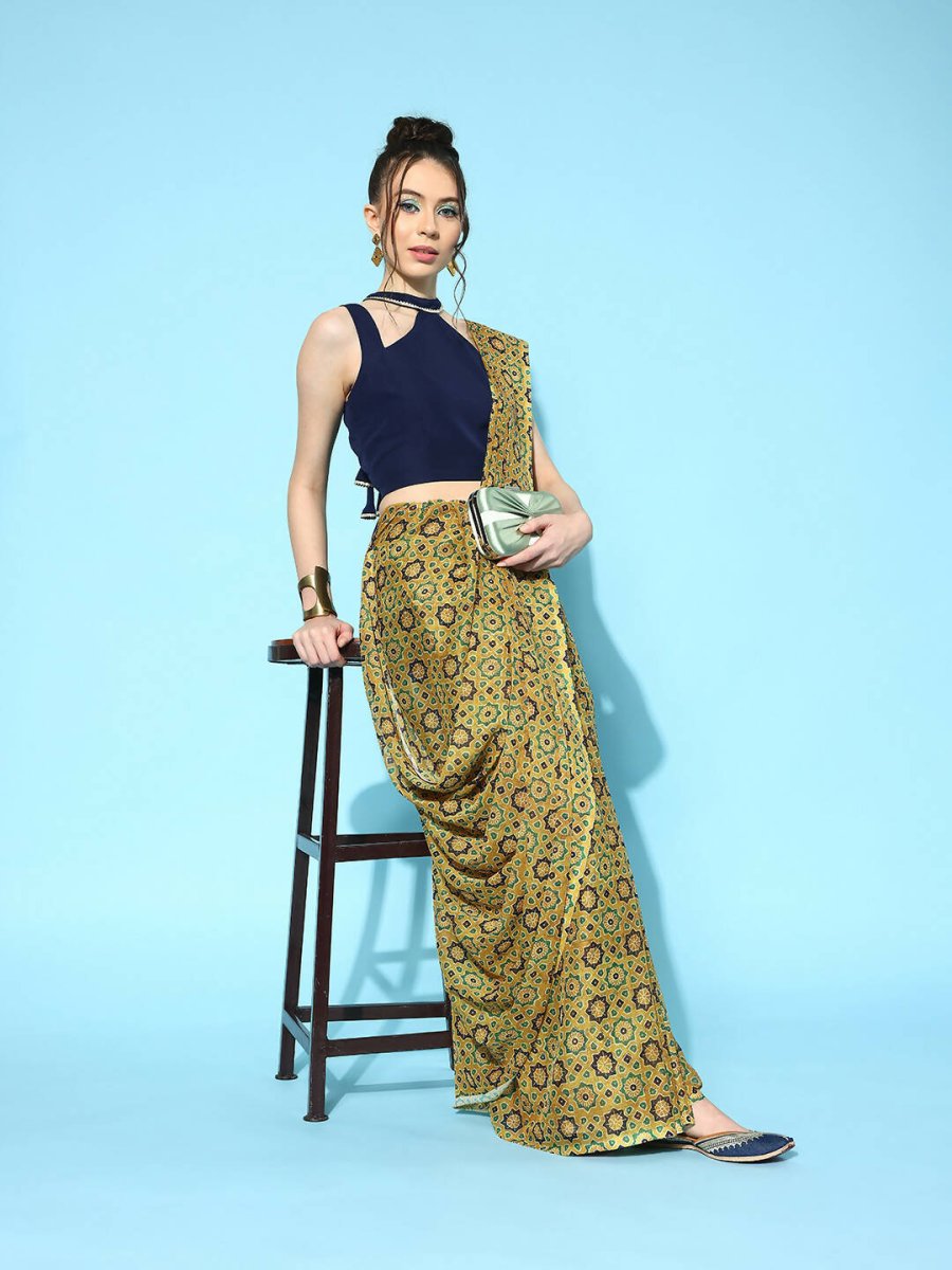 Ahalyaa Women's Traditional wear Saree - Coral | Grocsy