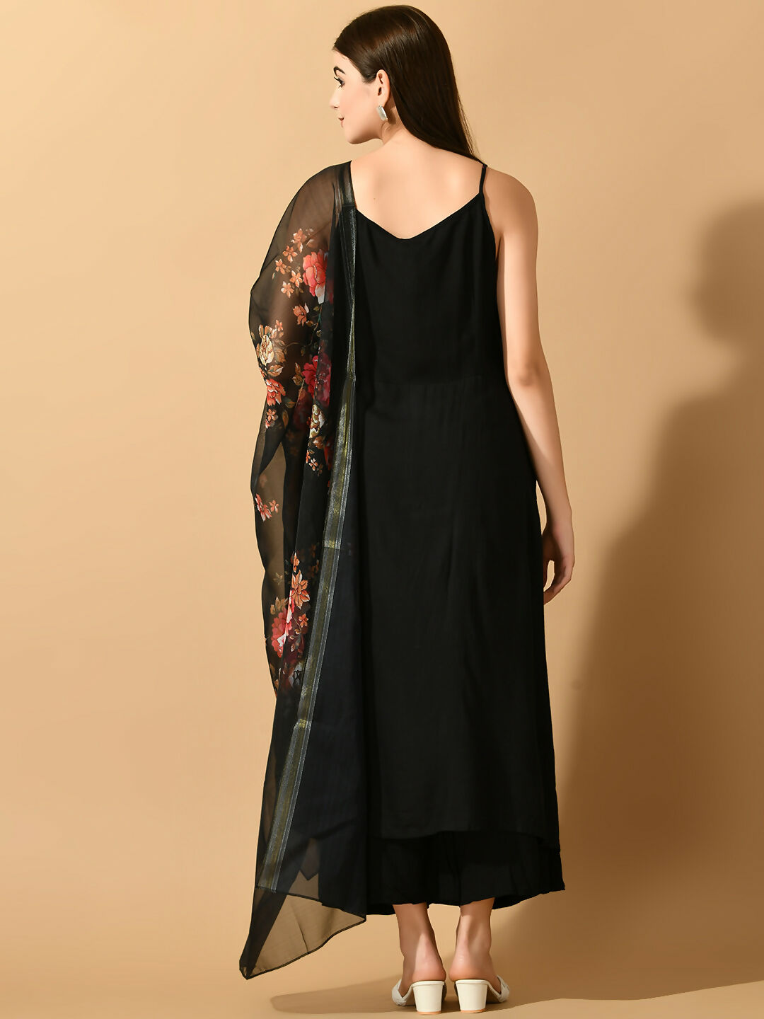 Myshka Women's Black Solid Party Kurta Sets | Grocsy