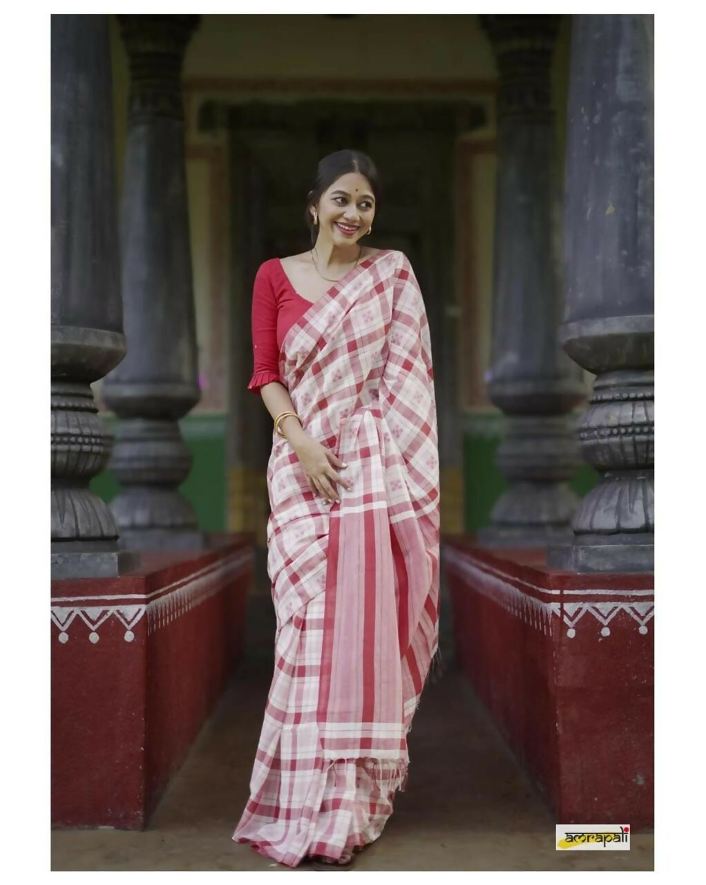Exclusive Collection Beautiful Check Red Pure Cotton Woven Handloom Saree With Running Blouse Piece | Grocsy