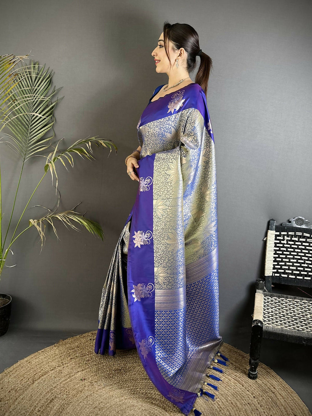 Joban Fashion Grey Intricate Zari Weaving Soft Silk Dharmavaram Saree | Grocsy