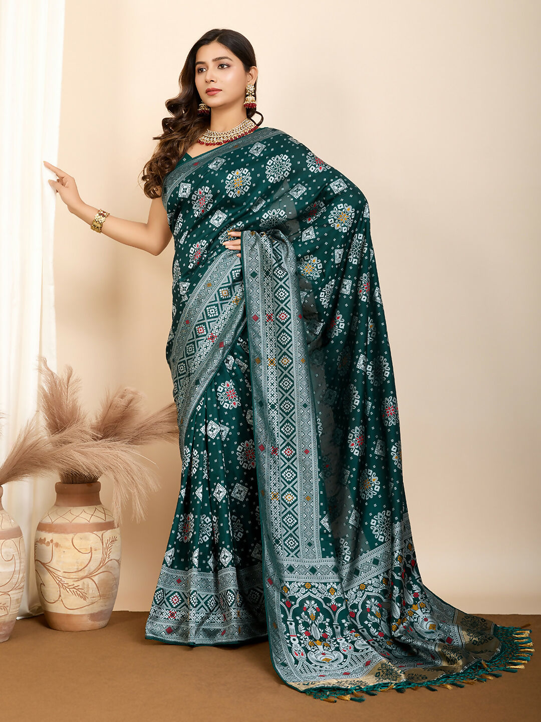 Green Soft Silk Woven Meenakari Designer Saree - Vedanti | Grocsy