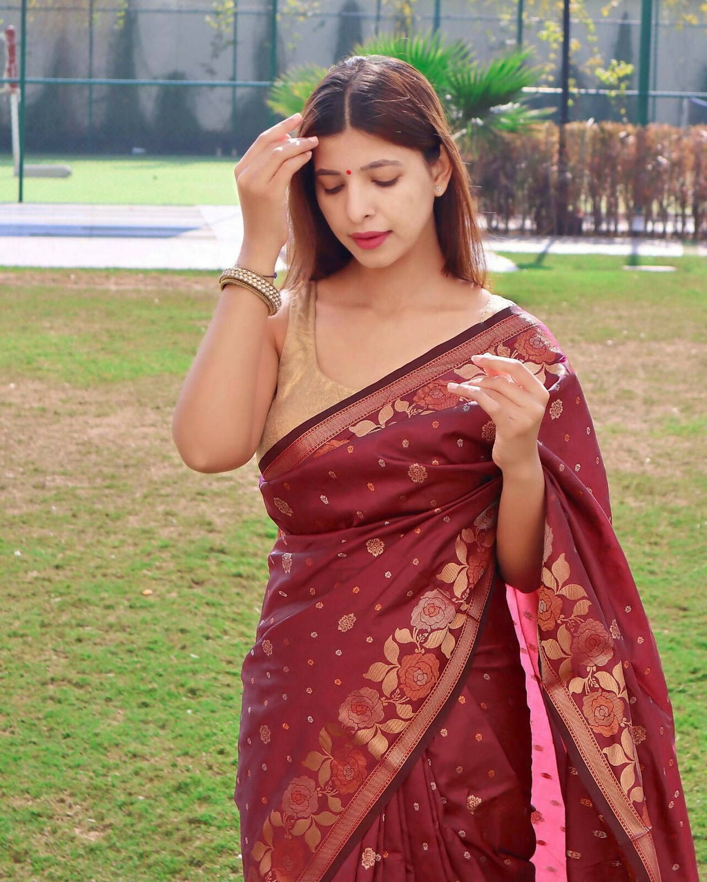 DEIANA'S Beautiful Designer Golden zari Soft Lichi Silk Saree - Red | Grocsy