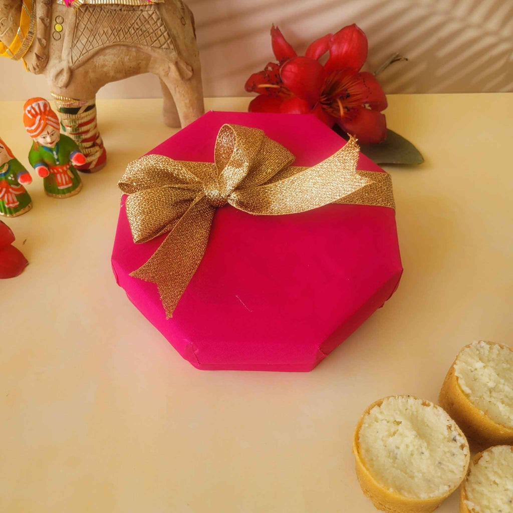SweeDesi Meetha Ghewar - 1 Pc Hamper Pink | Grocsy